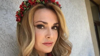 Ольга Сумська підтвердила, що стала бабусею і розповіла, як її називатиме внучка