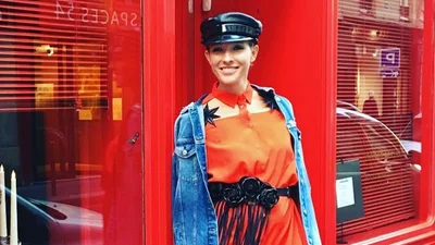 Катя Осадчая поражает стильными образами на Неделе моды в Париже