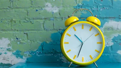 Переход на зимнее время 2017: когда в Украине переводят часы