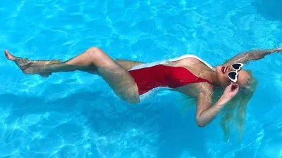 Звездные бикини: фото с отдыха мировых селебрити