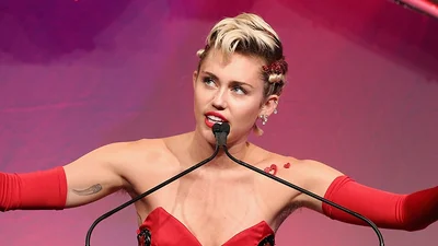 Зірки, які не роблять депіляцію і пишаються цим