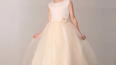 Креативная мама шьет наряды дочуркам с папиных рубашек