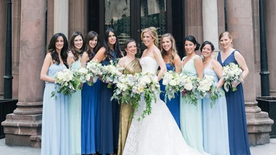 Провал дня: шесть девушек пришли на свадьбу в одинаковых платьях