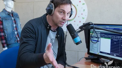 У відриві: розкуті та дуже веселі танці вокаліста "Друга ріка"