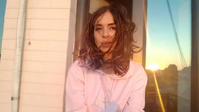 Люкс-тусовка: стильні образи Василіси, які вам захочеться повторити