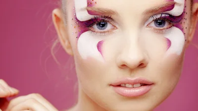 Фейс-чарт: мейк-ап, на який можна дивитись годинами