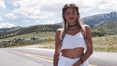 Регина Тодоренко похвасталась невероятной растяжкой