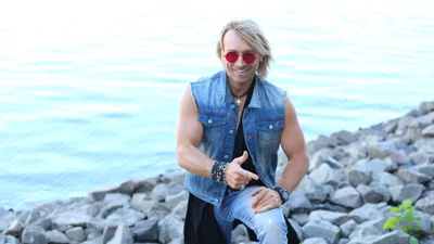 Олег Винник зізнався, як заробив перші гроші