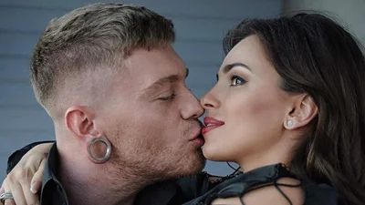 Александр Кривошапко засыпал сеть трогательными фото дочери