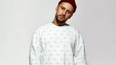 Хто миліший: Монатік у компанії ведмедя Теда