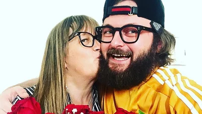 Зворушливі фото: мама DZIDZIO зробила йому неймовірний подарунок