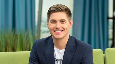 Ведучий Євробачення Володимир Остапчук показав свою сім'ю і розповів про переїзд до Канади