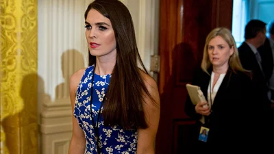 Помічниця Дональда Трампа виявилася красивішою, ніж його дружина