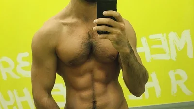 Щиросердечне зізнання: Віталій Козловський розповів, чому роздягається на людях