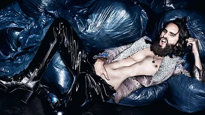 Хуліган Джаред Лето оголив торс та засунув руку у штани в новій фотосесії