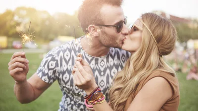 8 моментів, які зроблять ваші поцілунки більш гарячими
