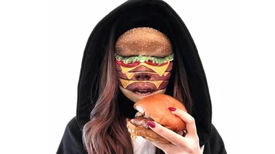 Їжа на обличчі: макіяж, який захочеться з'їсти