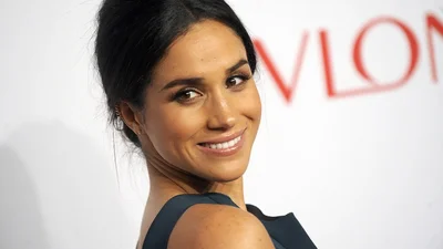 Мрії збуваються: фото 15-річної Меган Маркл на фоні Букінгемського палацу стало пророчим