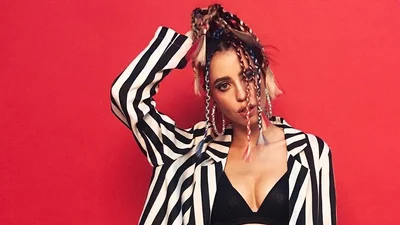 Наде Дорофеевой подарили интимный подарок, который порадовал Вову Дантеса