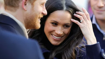 Принц Гаррі та Меган Маркл здійснили перший офіційний вихід і зачарували публіку