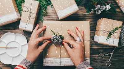 Праздничные идеи 2018: как стильно и круто завернуть подарки
