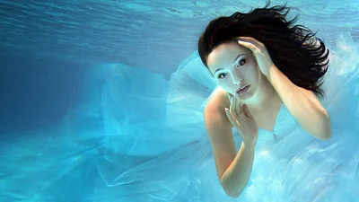 Мокрый Instagram: подводный макияж, который сейчас в тренде