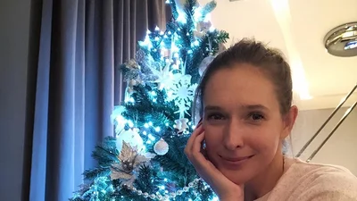 Украинские звезды показали, как украсили свои елки к праздникам