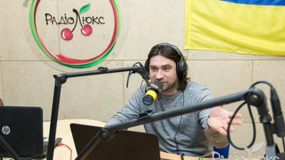 Люкс-тусовка: выходные и будни ведущих Люкс ФМ в фото