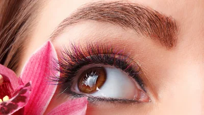 Кольорові вії - тренд, який повинна полюбити кожна дівчина