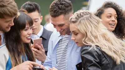 Вигравай Nokia 8 на Люкс ФМ