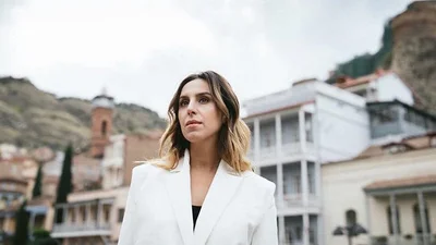 Джамала засвітила округлий животик: як співачка маскує вагітність