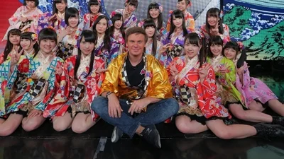 Путешественник Дмитрий Комаров снялся в клипе популярной японской группы