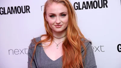 Свадьба близко: Софи Тернер выбрала себе подружку на свадьбу, и она тебе хорошо знакома