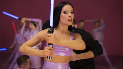 Злата Огневич выпустила необычный танцевальный трек "Do мене"