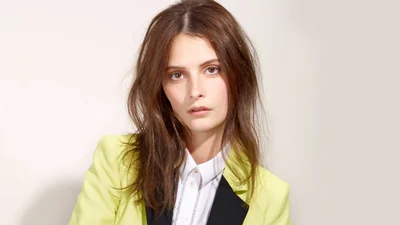 Актуально как никогда: топовые прически для этой зимы