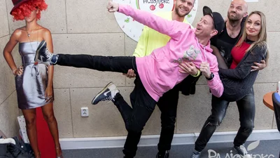 Група DILEMMA розповіла про еротичні сни і непристойності в басейні