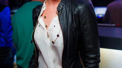 Гимнастки отдыхают: Елена Кравец показала впечатляющую гибкость своего тела