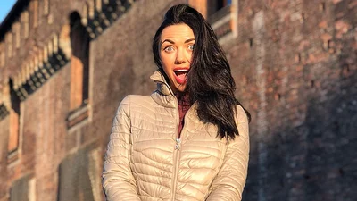 Вика из группы "НеАнгелы" показала свою красавицу-маму, на которую невероятно похожа