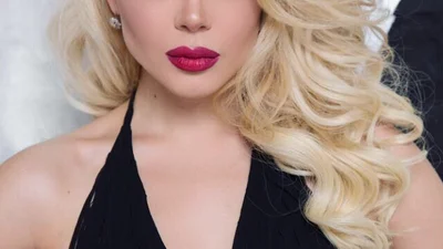 Майже гімнастка: Аліна Гросу показала свої тренування у різних позах