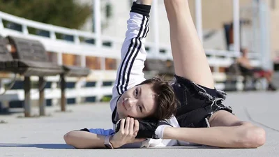 Тіло цієї дівчини йде проти природи та гнеться в усі сторони