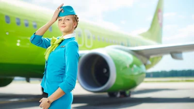 Горячая украинская стюардесса стала звездой Instagram благодаря своим соблазнительным фото