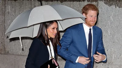 Меган Маркл вразила стильним образом на першому світському рауті