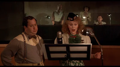 Международный день радио 2018: ТОП-5 фильмов о радиоволнах, ведущих и забавных шоу