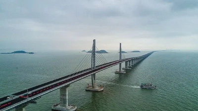 В Китае построили самый длинный мост в мире, и вот, как выглядит это чудо архитектуры