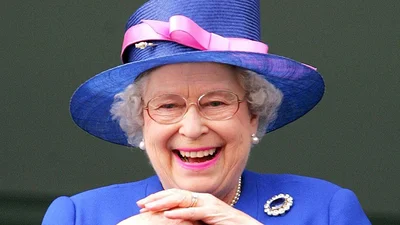 Королева Елизавета II арендовала земельный участок в центре Киева