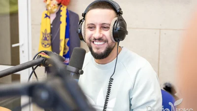 MONATIK читає вірш на слова з пісні "Кружит", і це неймовірно