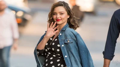 ТОП-7 стильных образов беременной Миранды Керр