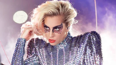 Lady Gaga -  32: найепатажніші образи співачки, за які ми її так любимо