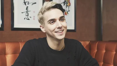 От блондина до брюнета: как MELOVIN менялся в течение последних трех лет