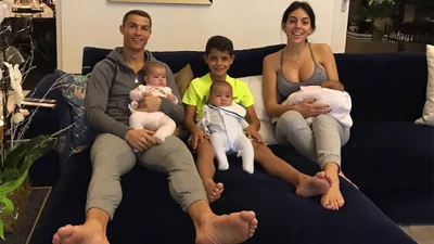 Зразкові татусі: голлівудські красунчики, які сиділи в декреті